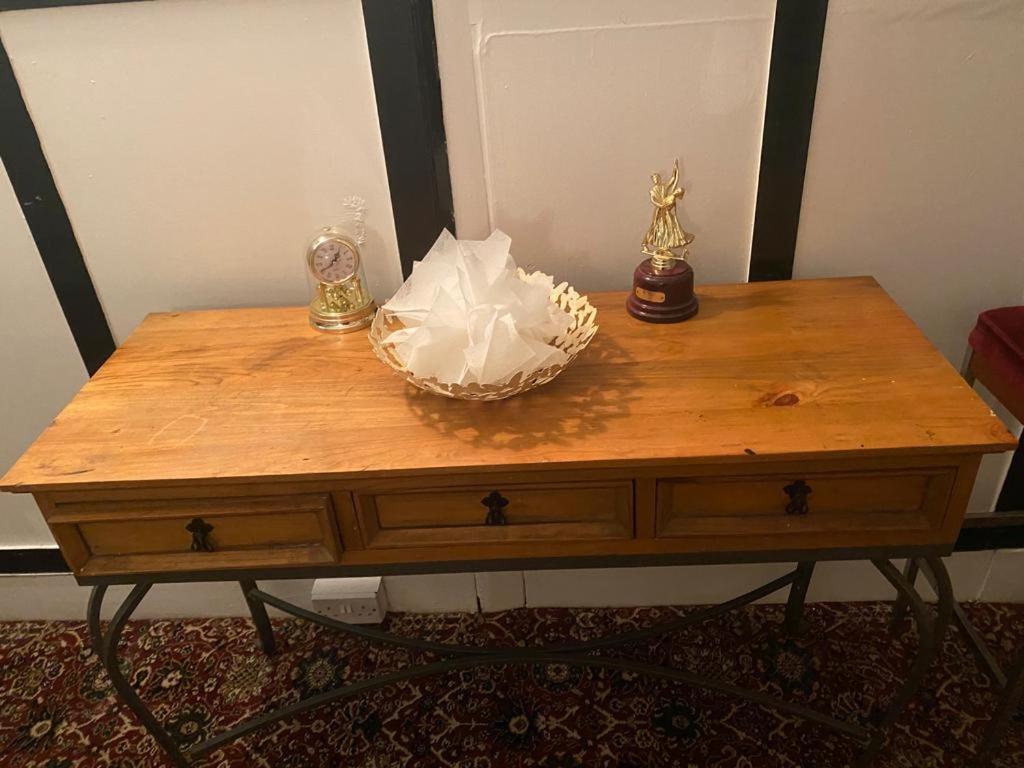 Crosby Hotel — Photos 1